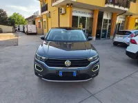 Usata VW T-Roc Advance 150 CV (110 kW) 2018 Grigio metallizzato SUV