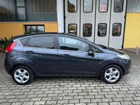 Usata Ford Fiesta Titanium 82 CV (60 kW) 2009 Nero Utilitaria