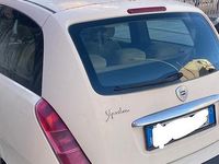 Usata Lancia Ypsilon 70 CV (51 kW) 2005 Bianco Utilitaria