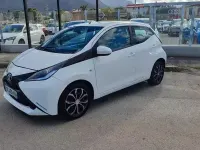 Usata Toyota Aygo X-play 69 CV (50 kW) 2017 Bianco Utilitaria