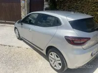 Usata Renault Clio V 101 CV (74 kW) 2021 Grigio Berlina