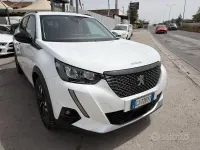 Usata Peugeot 2008 Allure 131 CV (96 kW) 2022 Bianco SUV