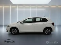 Usata VW Polo Life 95 CV (69 kW) 2023 Bianco Utilitaria