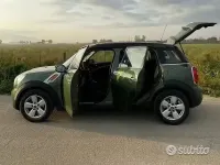 Usata Mini Countryman 111 CV (81 kW) 2016 Verde SUV