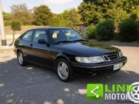 Usata Saab 900 185 CV (136 kW) 1994 Nero Utilitaria