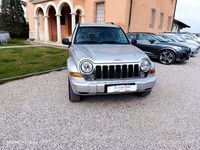 Usata Jeep Cherokee Limited 163 CV (119 kW) 2008 Argento SUV