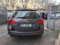 Usata Opel Astra 110 CV (80 kW) 2012 Grigio Station wagon