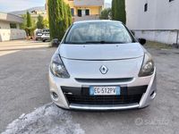 Usata Renault Clio II Dynamique 86 CV (63 kW) 2011 Grigio Berlina