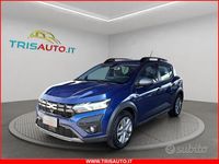Usata Dacia Sandero Expression 101 CV (74 kW) 2023 Blu Utilitaria