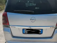 Usata Opel Zafira 150 CV (110 kW) 2009 Grigio Monovolume
