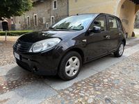 Brugt Dacia Sandero Lauréate 75 HK (55 kW) 2010 Grå Hatchback