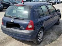 Usata Renault Clio II Authentique 74 CV (54 kW) 2005 Blu Berlina