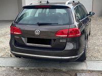 Usata VW Passat 140 CV (102 kW) 2012 Marrone Station wagon