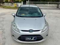 Usata Ford Fiesta Titanium 68 CV (50 kW) 2011 Argento Berlina