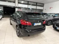 Usata BMW 218 Active Tourer Sport Line 150 CV (110 kW) 2015 Nero Monovolume