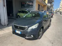 Usata Peugeot 2008 GT-line 99 CV (72 kW) 2017 Bluazzurro SUV