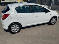 Używany Opel Corsa 86 KM (63 kW) 2013 Biały Sedan/Limuzyna