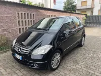 Usata Mercedes A160 Executive 95 CV (69 kW) 2011 Nero Utilitaria