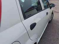 Usata Fiat Grande Punto 75 CV (55 kW) 2009 Bianco Utilitaria