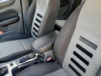Usata Ford Focus Titanium 109 CV (80 kW) 2009 Grigio Berlina