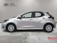 Usata Toyota Yaris Hybrid Active 116 CV (85 kW) 2023 Grigio Berlina