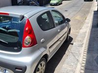 Usata Peugeot 107 68 CV (50 kW) 2008 Grigio Utilitaria