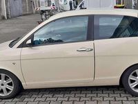 Usata Lancia Ypsilon 80 CV (58 kW) 2004 Bianco Utilitaria