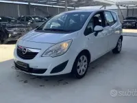 Usata Opel Meriva 75 CV (55 kW) 2012 Bianco Monovolume