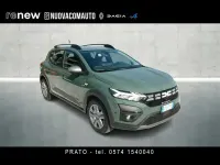 Usata Dacia Sandero Expression 100 CV (73 kW) 2023 Verde scuro Utilitaria