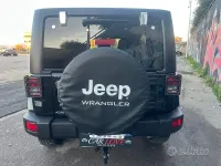 Usata Jeep Wrangler Sahara 200 CV (147 kW) 2015 Nero SUV