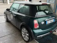 Usata Mini Cooper 116 CV (85 kW) 2005 Verde Utilitaria
