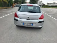 Usata Peugeot 308 98 CV (72 kW) 2011 Grigio Berlina