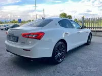 Usata Maserati Ghibli 275 CV (202 kW) 2017 Bianco Berlina