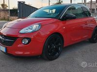 Usata Opel Adam 70 CV (51 kW) 2013 Rosso Utilitaria