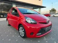 Usata Toyota Aygo Active 68 CV (50 kW) 2012 Rosso Utilitaria
