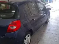Usata Renault Clio II Dynamique 98 CV (72 kW) 2006 Berlina
