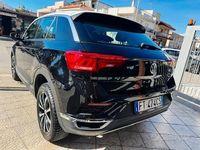 Usata VW T-Roc Style 116 CV (85 kW) 2018 Nero SUV
