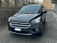Usata Ford Kuga 150 CV (110 kW) 2017 Nero SUV