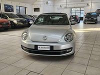 Käytetty VW Beetle Cabriolet Design 105 HP (77 kW) 2014 Hopea Avoauto