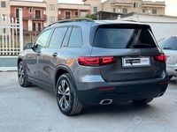 Usata Mercedes GLB200 150 CV (110 kW) 2020 Grigio SUV