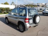 Usata Mitsubishi Pajero 114 CV (83 kW) 2004 Grigio SUV