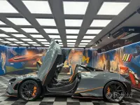 Usata McLaren 765LT 765 CV (562 kW) 2022 Grigio Cabrio