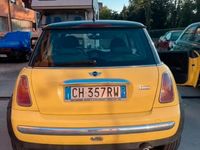 Usata Mini ONE 90 CV (66 kW) 2003 Giallo Utilitaria