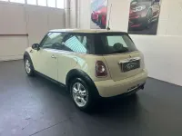 Usata Mini ONE 75 CV (55 kW) 2011 Bianco Utilitaria