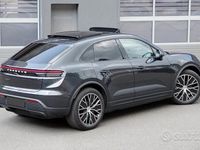 Usata Porsche Macan Electric 264 kW (360 CV) 2025 Grigio scuro SUV