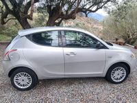 Usata Lancia Ypsilon 69 CV (50 kW) 2013 Grigio Utilitaria
