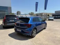 Usata VW Polo R-line 95 CV (69 kW) 2023 Reef blue Utilitaria