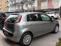 Usata Fiat Grande Punto 75 CV (55 kW) 2011 Grigio Utilitaria