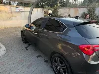 Usata Alfa Romeo Giulietta 105 CV (77 kW) 2011 Grigio Utilitaria
