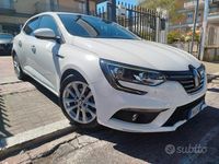 Usata Renault Mégane IV 110 CV (80 kW) 2017 Bianco Berlina